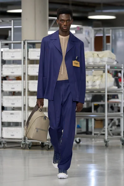 Look 8